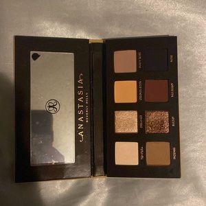 Soft Glam palette